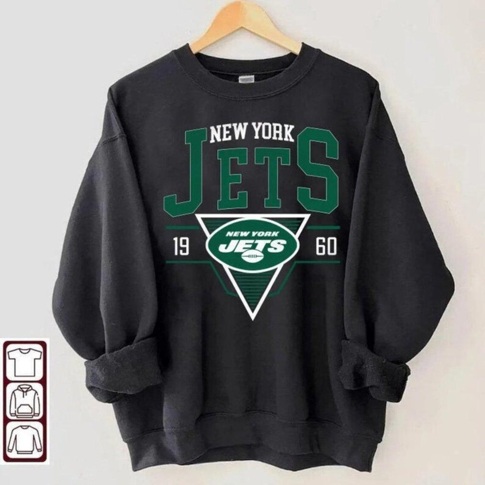 New York Jets Aaron Rodgers Football Graphic Fan Sweatshirt